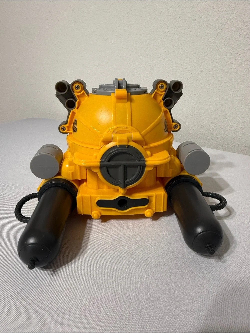 Mattel Jurassic World Deep Dive Submarine Vehicle Toy with Working Lights 2017
